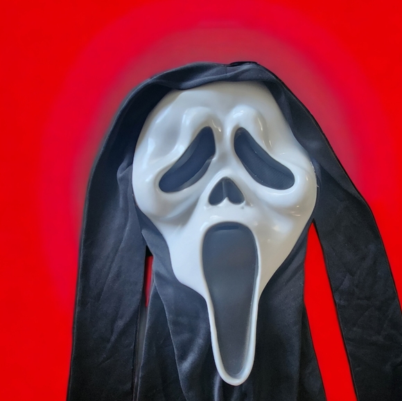 ghost face Other - Scream Ghost Face  White Fun World 2015 NEW With Tag Scre4m. SCREAM MASK